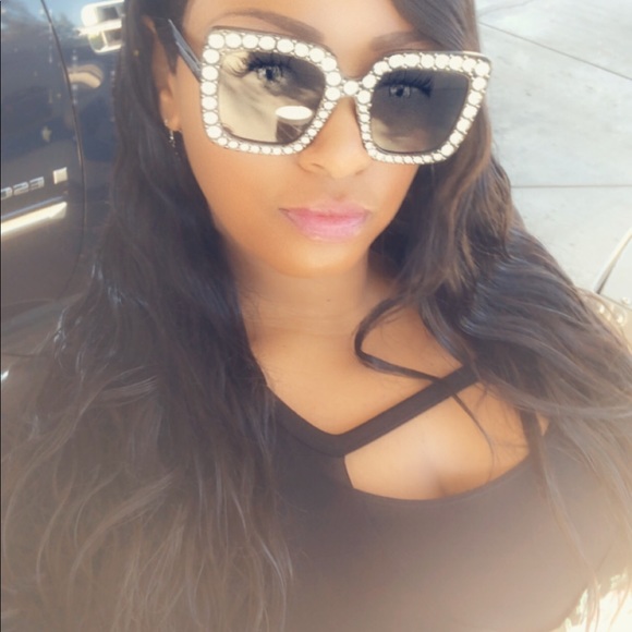 Meet your Posher, 💄Roxie💄 - Picture 1 of 1